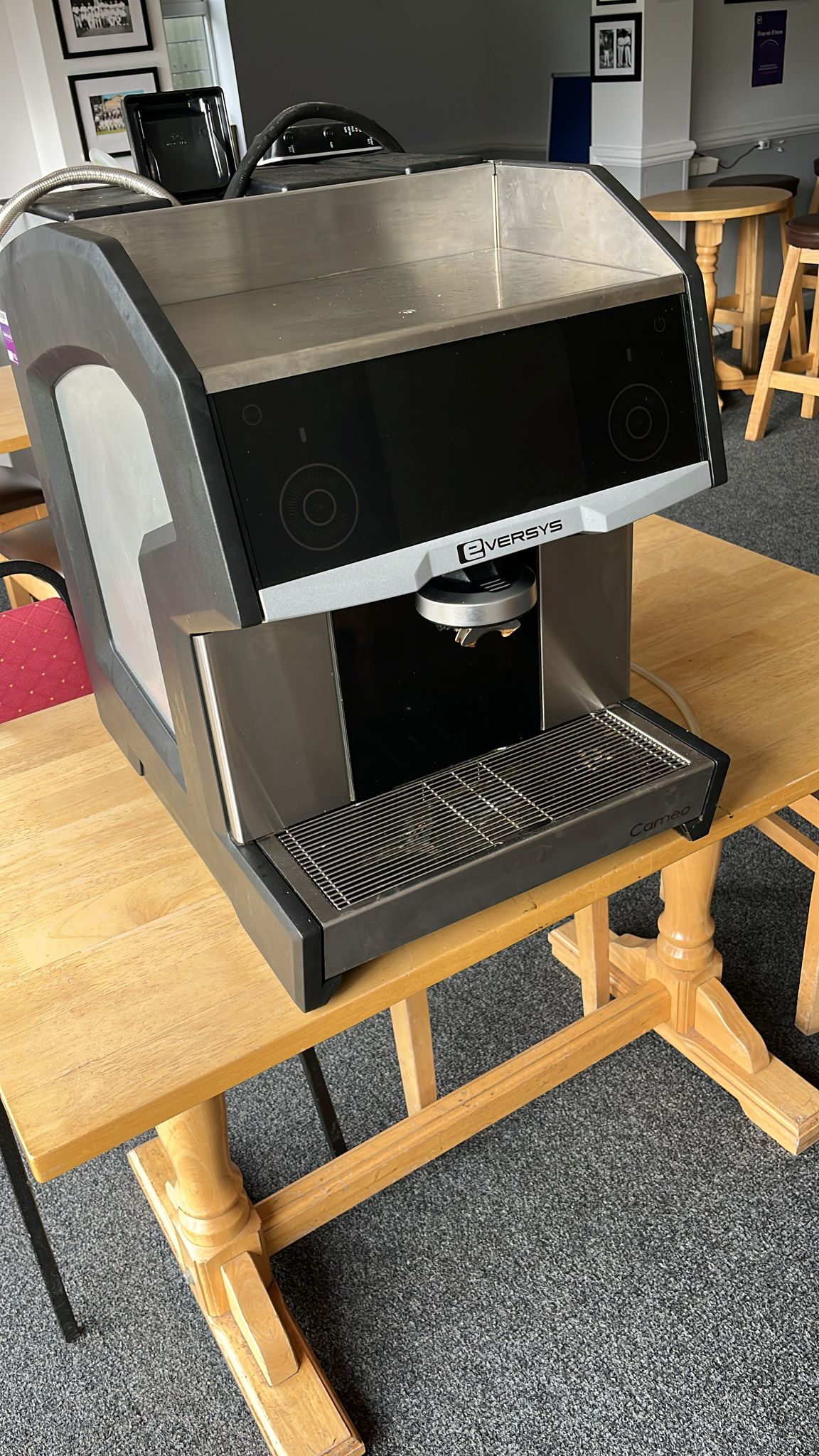 Eversys Cameo C'2M Electric Coffee Machine, Milk fridge and water filter - Used