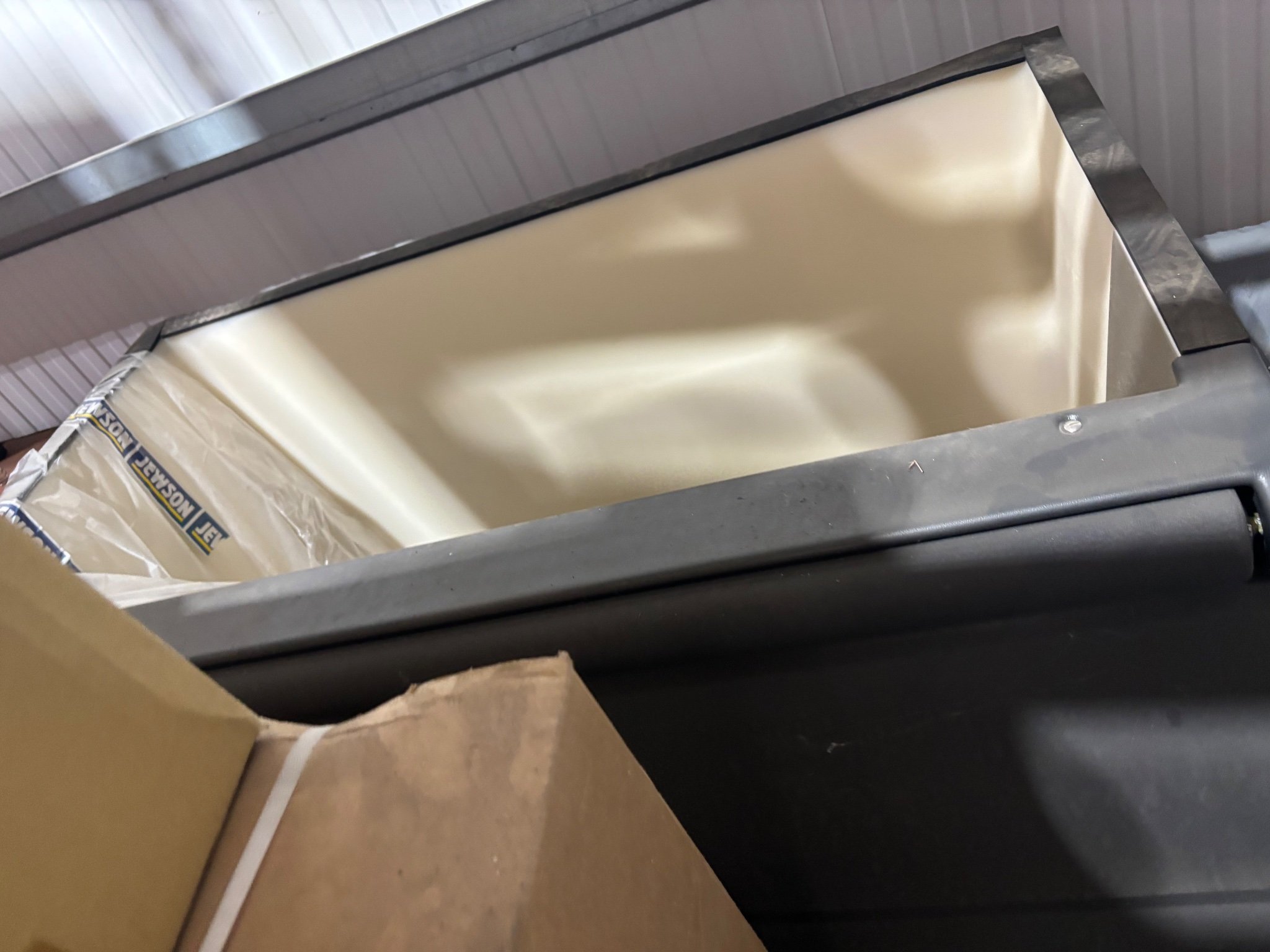 Ice Machine brand new