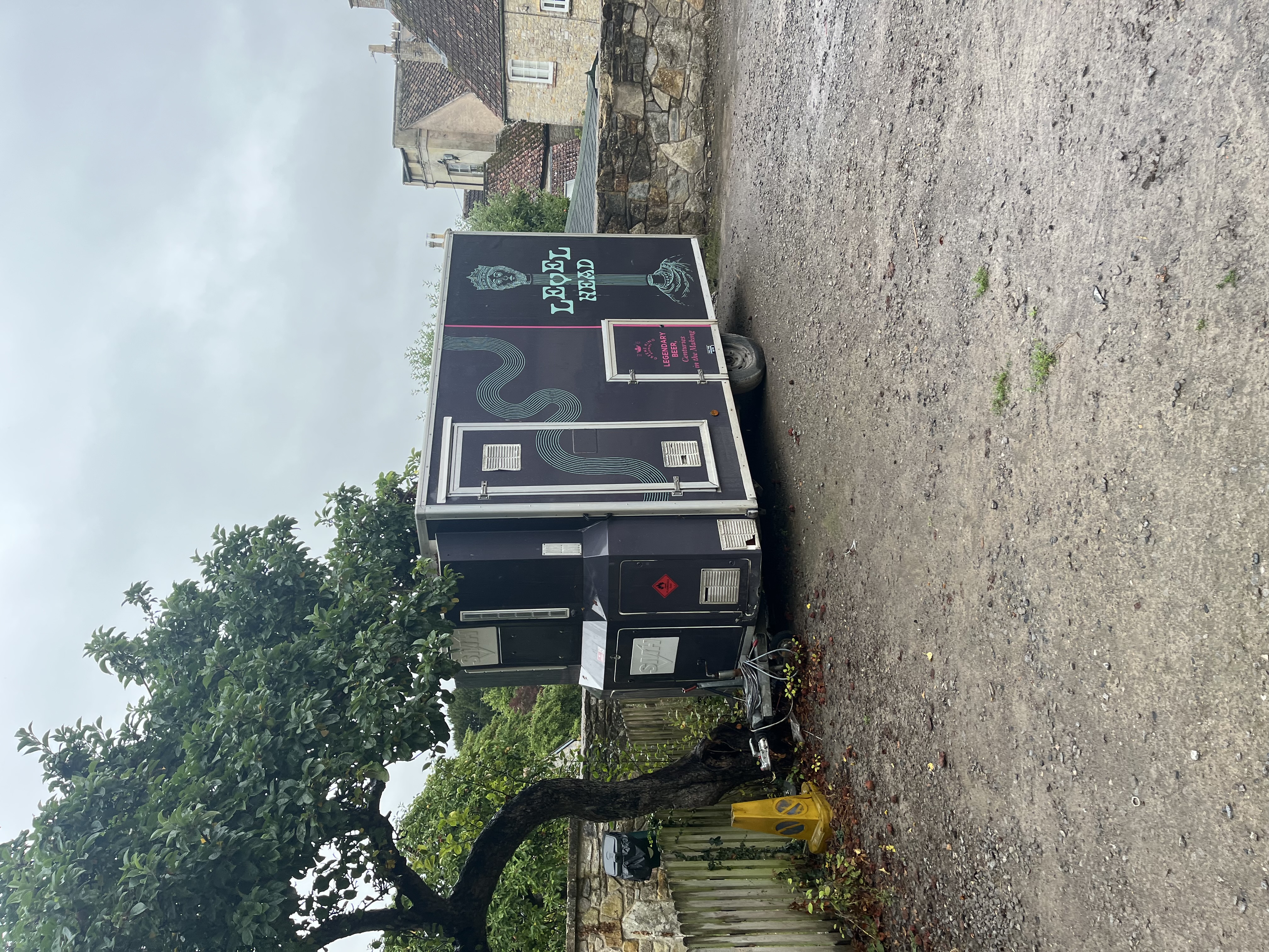 Mobile bar trailer