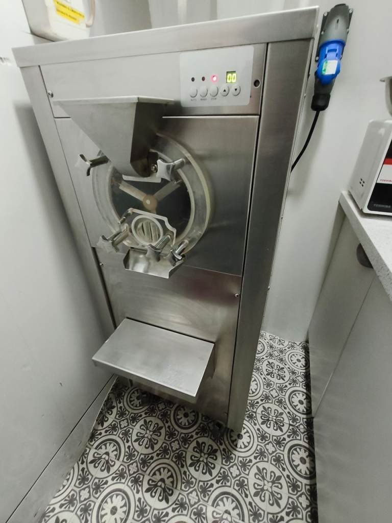 Ice Cream / Gelato Maker - Supreme Ice Cream SB3